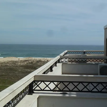 Golden Dunes Apartment *