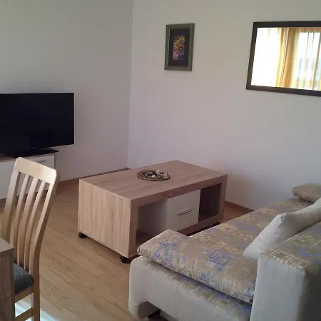 Golden Dunes Apartment